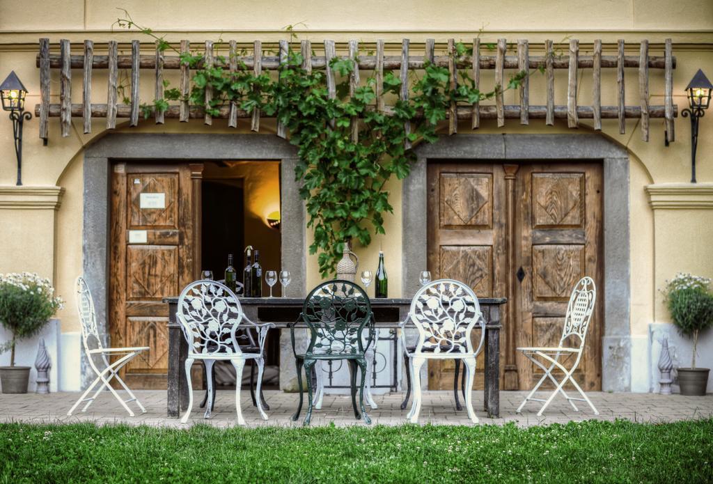 Luxury Vineyard Resort Chateau Ramsak มาริบอร์ ภายนอก รูปภาพ