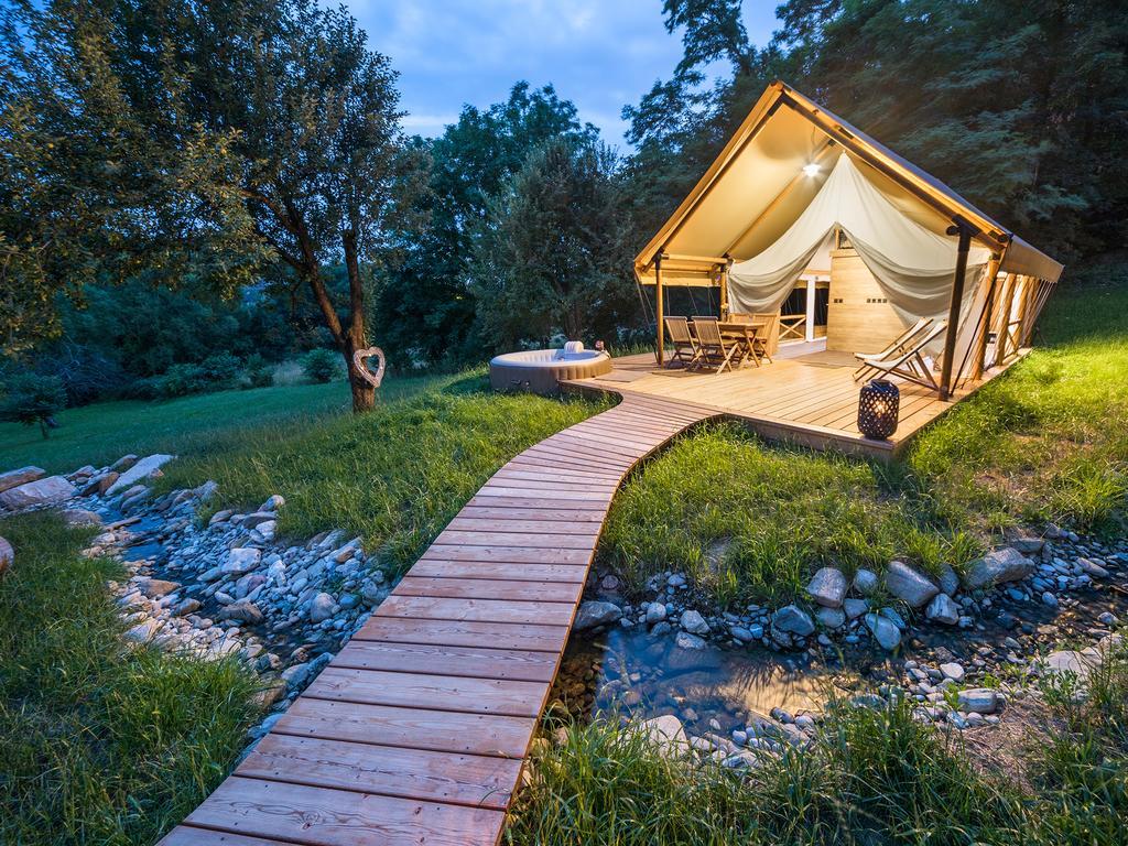 Luxury Vineyard Resort Chateau Ramsak มาริบอร์ ภายนอก รูปภาพ